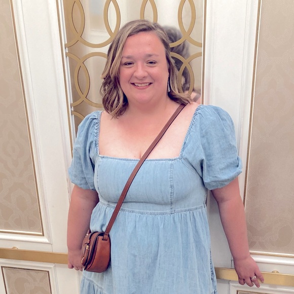 Meet your Posher, Annie - Picture 1 of 1